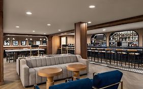 Crowne Plaza Louisville Airport Expo Ctr Louisville Ky 4*